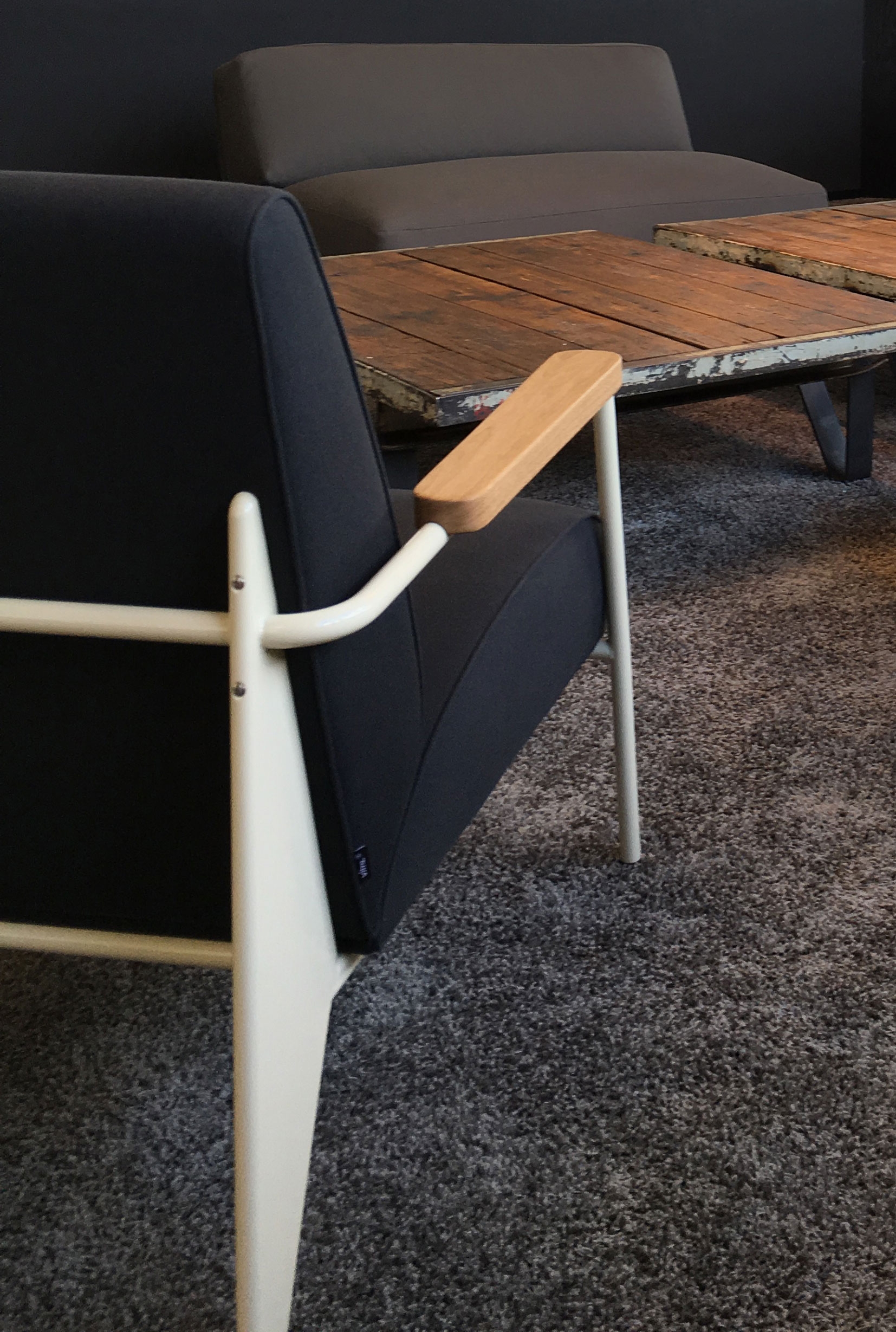 华体会体育官方在线官网 - 坐具|休闲椅|办公家具|华体会体育官方在线官网家具|Fauteuil de Salon